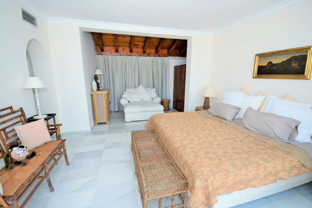 Penthouse Estepona Málaga - image 18