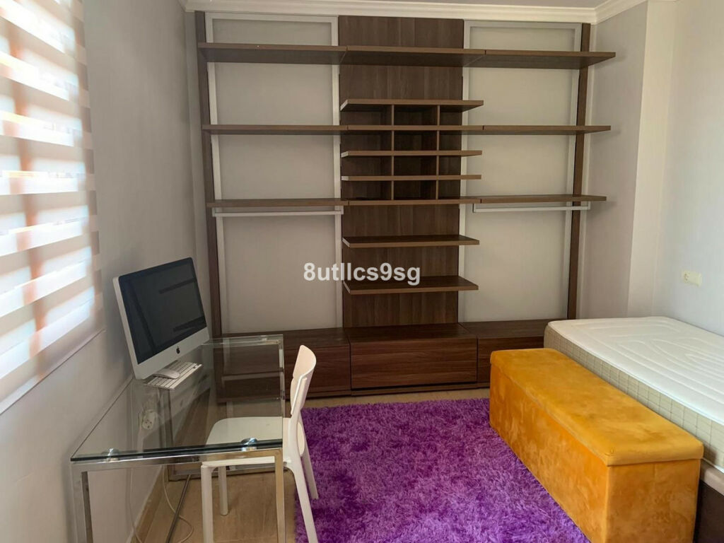 Middle Floor Apartment Estepona Málaga - image 9