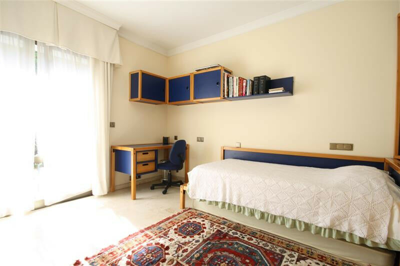 Detached Villa Los Monteros Málaga - image 19