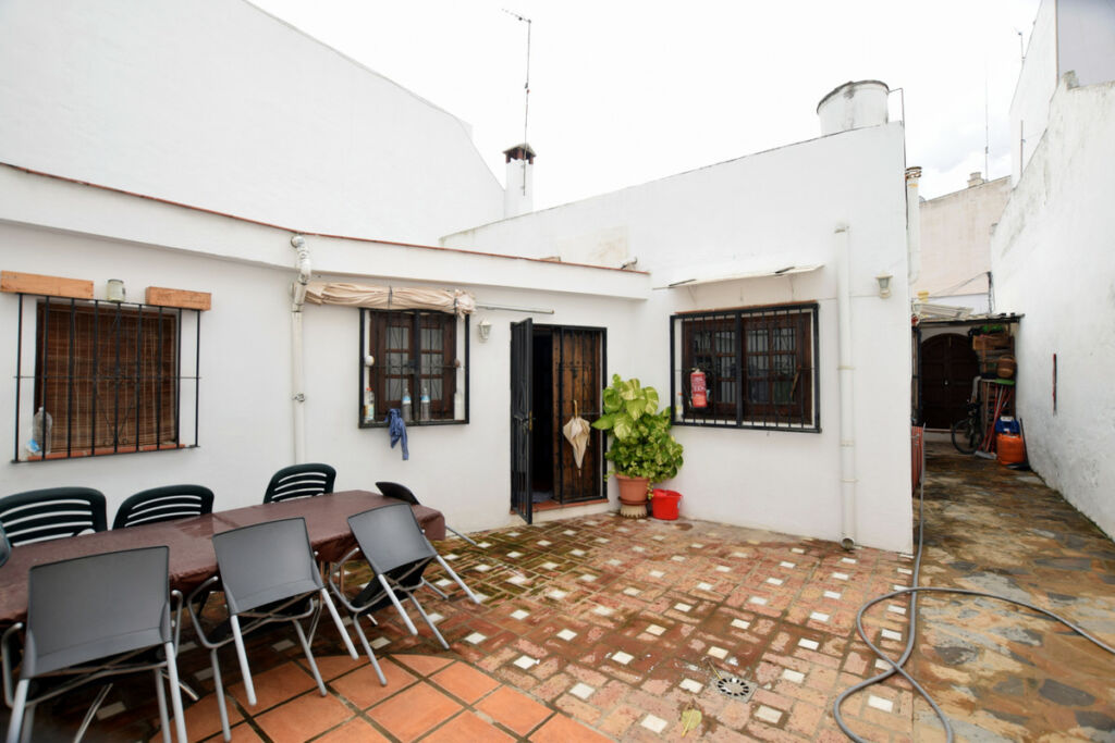 Townhouse San Pedro de Alcántara Málaga - image 2