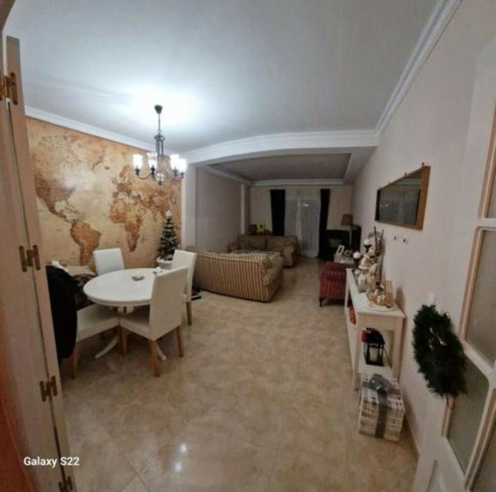 Ground Floor Apartment La Línea Cádiz - image 2