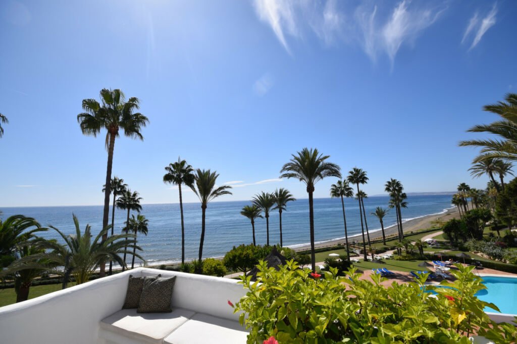Penthouse Estepona Málaga - image 2