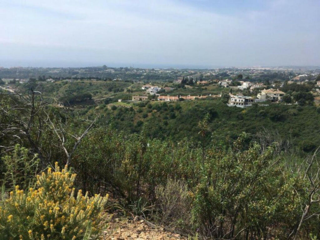 Residential Plot Estepona Málaga - image 2
