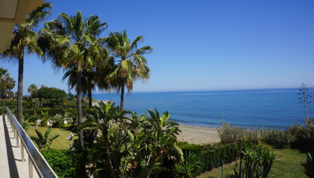 Middle Floor Apartment New Golden Mile Málaga - image 23