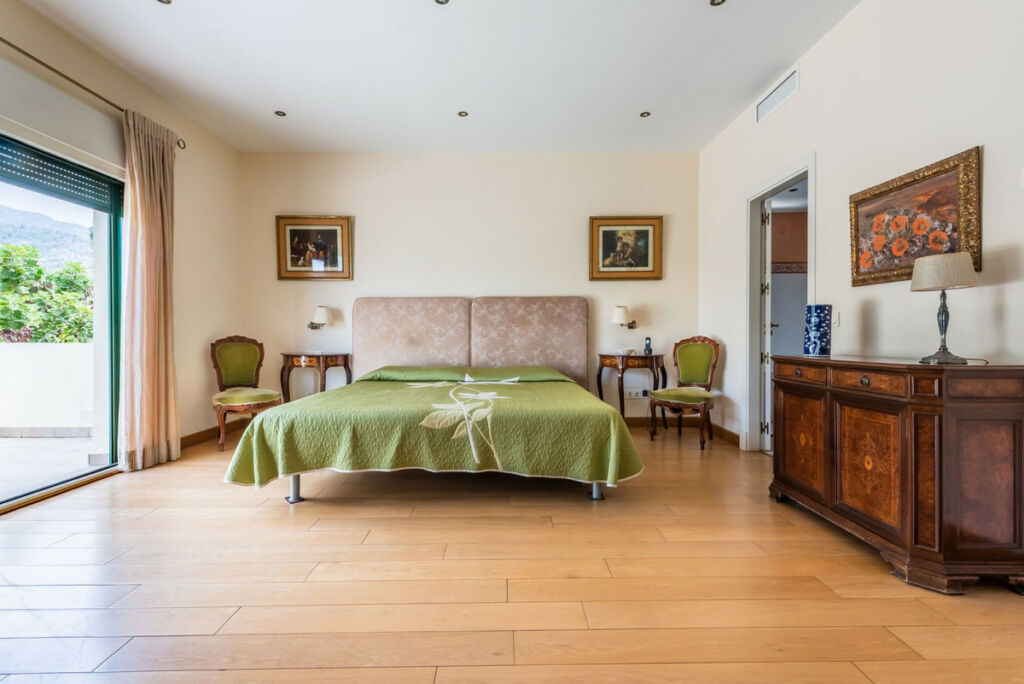 Detached Villa Marbella Málaga - image 20