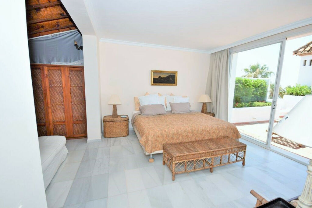 Penthouse Estepona Málaga - image 20