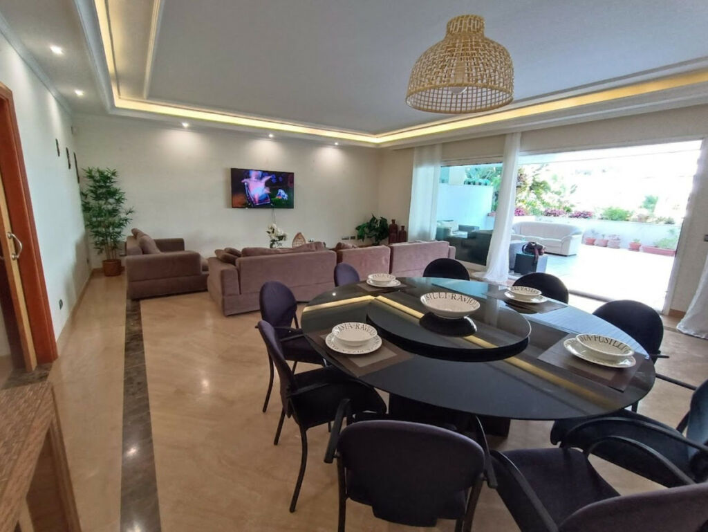 Ground Floor Apartment Puerto Banús Málaga - image 21