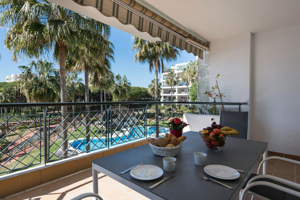 Middle Floor Apartment Calahonda Málaga - image 21