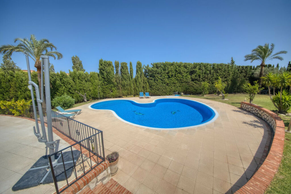 Detached Villa Benalmadena Málaga - image 24