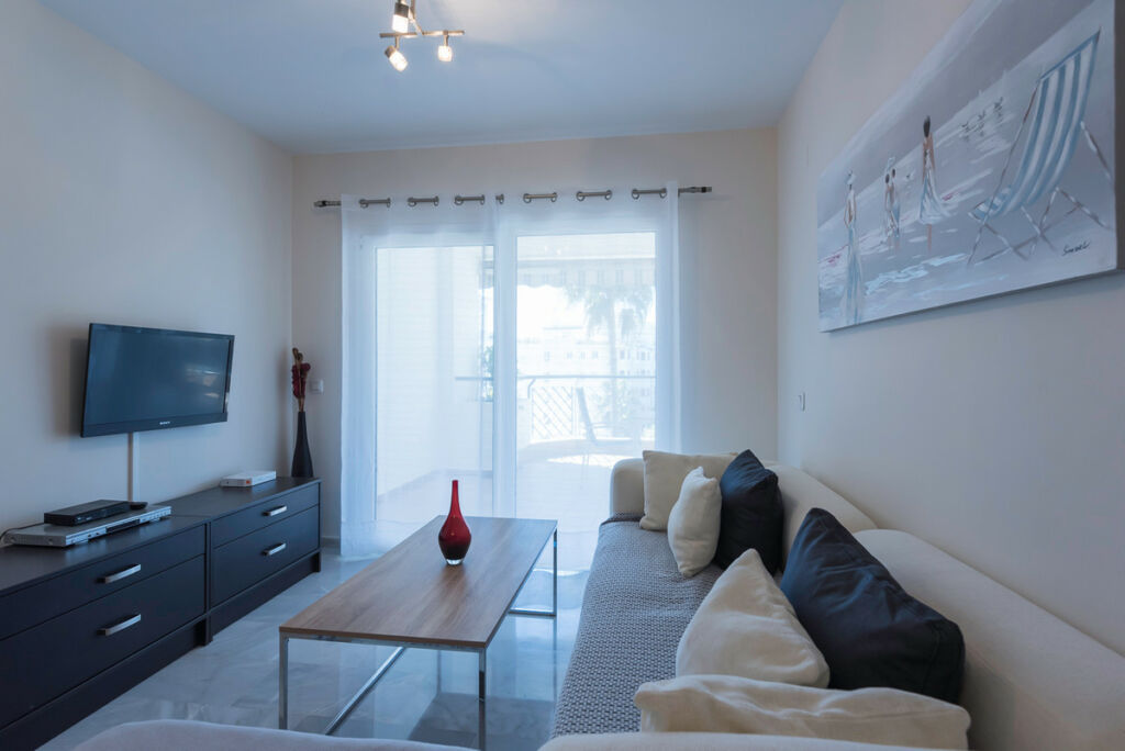 Middle Floor Apartment Calahonda Málaga - image 24