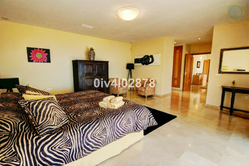 Detached Villa Benalmadena Pueblo Málaga - image 24