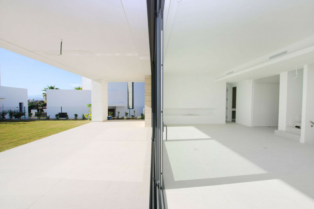 Detached Villa Río Real Málaga - image 26