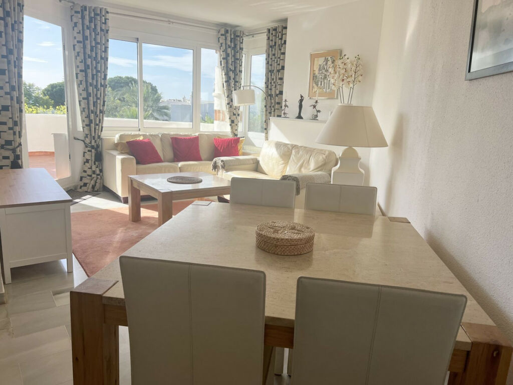 Middle Floor Apartment Calahonda Málaga - image 24