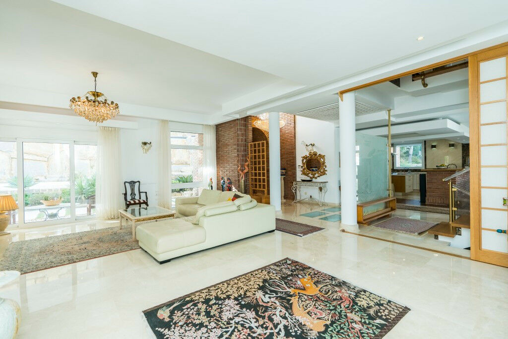 Detached Villa La Mairena Málaga - image 8