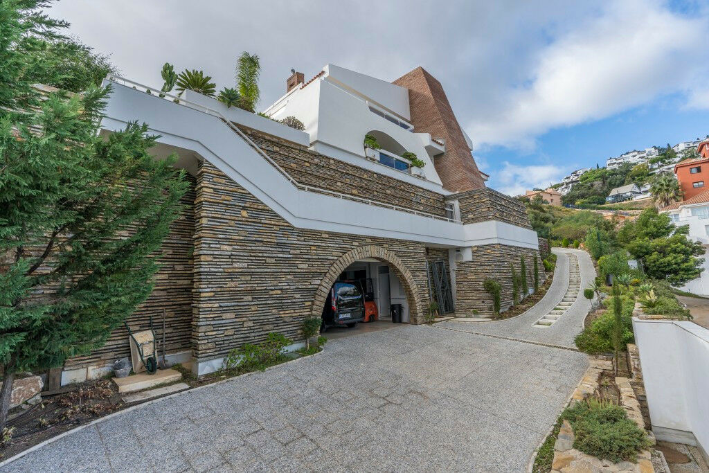 Detached Villa La Mairena Málaga - image 28