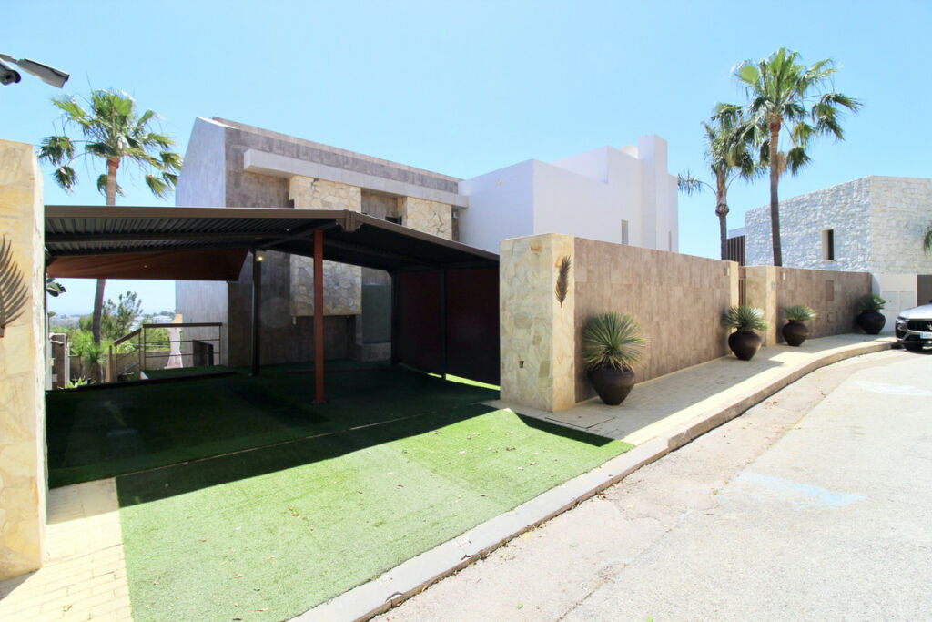 Detached Villa Benahavís Málaga - image 28
