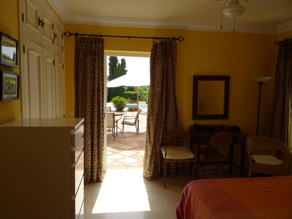 Detached Villa Sotogrande Alto Cádiz - image 28