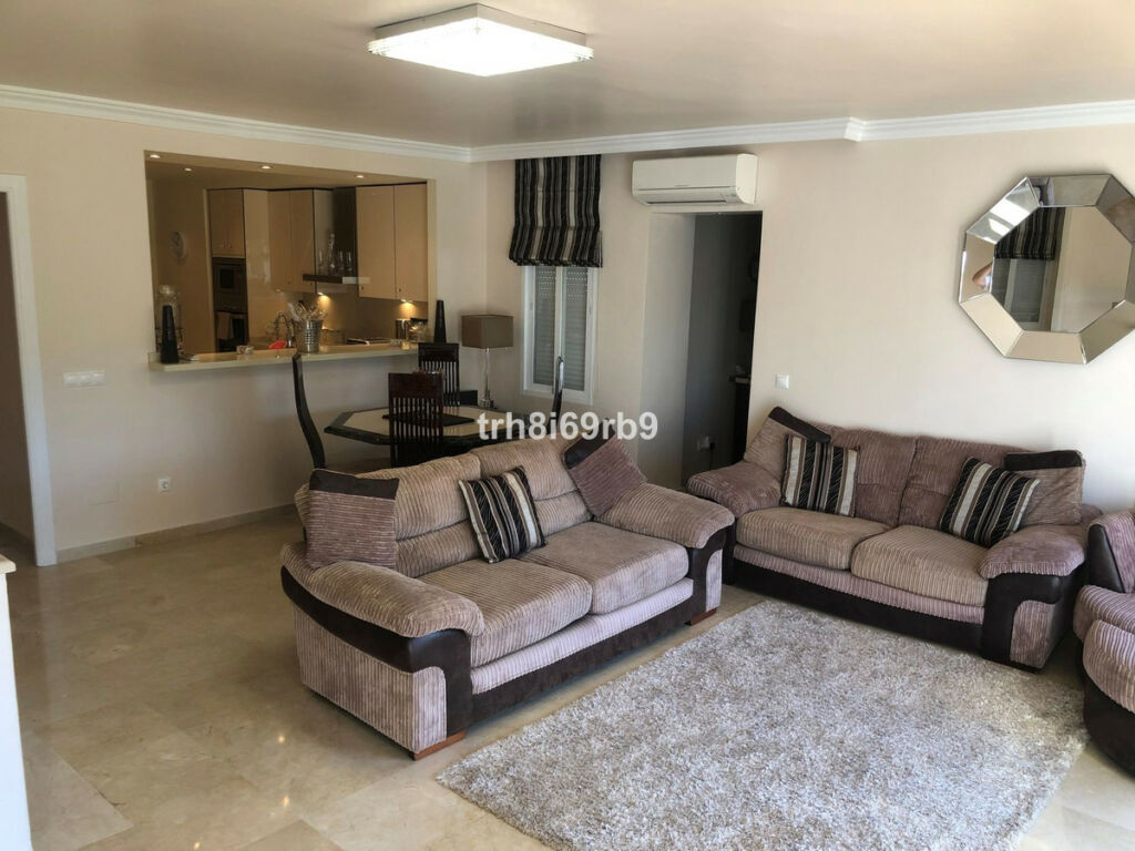 Detached Villa Benamara Málaga - image 3