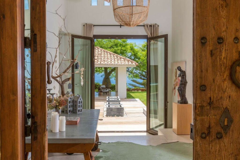 Detached Villa La Capellania Málaga - image 3