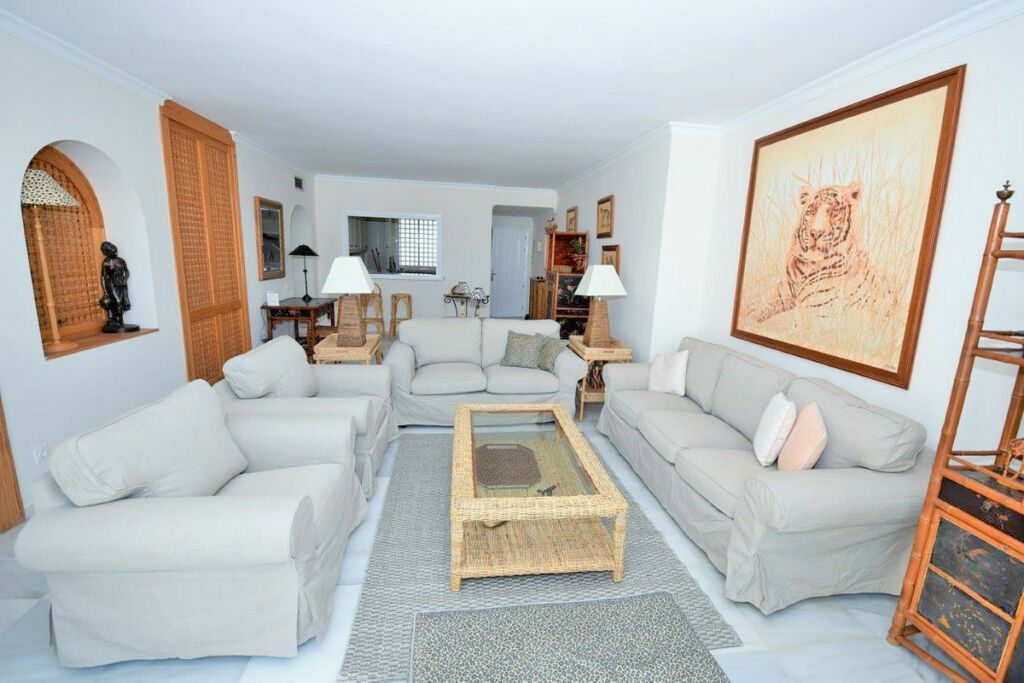 Penthouse Estepona Málaga - image 3