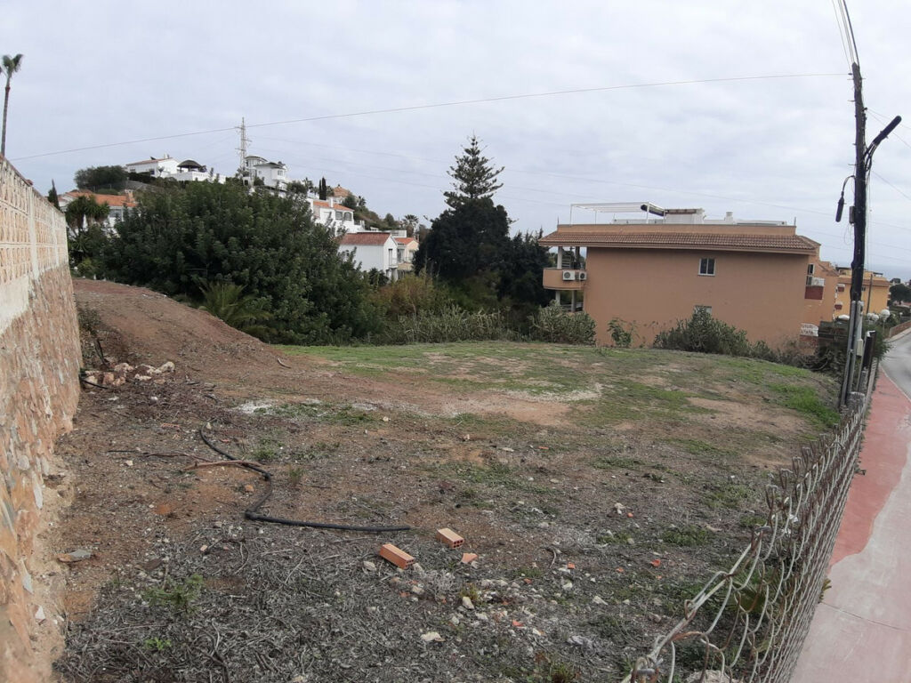 Residential Plot Fuengirola Málaga - image 3