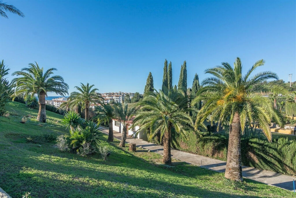 Detached Villa Benalmadena Costa Málaga - image 3