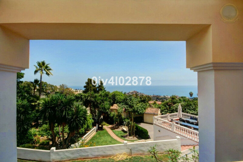 Detached Villa Benalmadena Pueblo Málaga - image 30