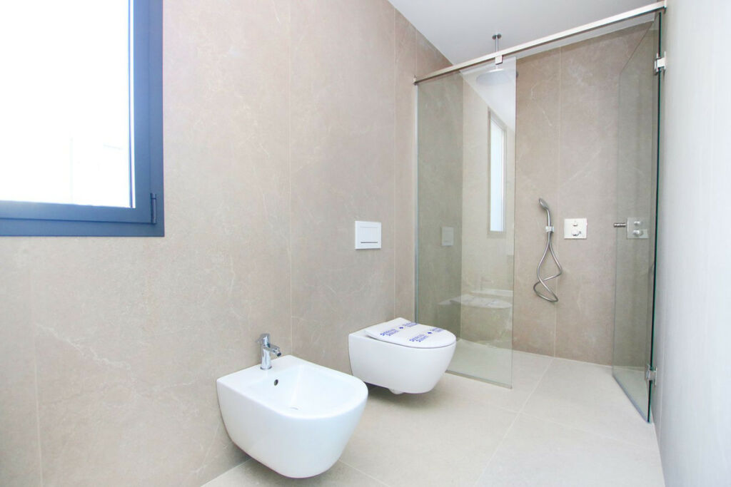 Detached Villa Río Real Málaga - image 31
