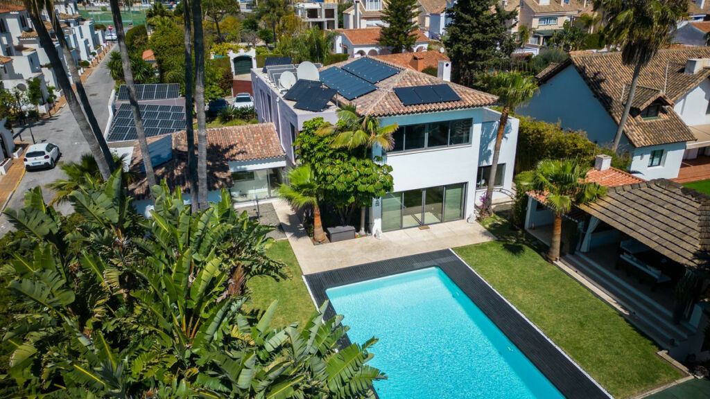 Detached Villa Costalita Málaga - image 30