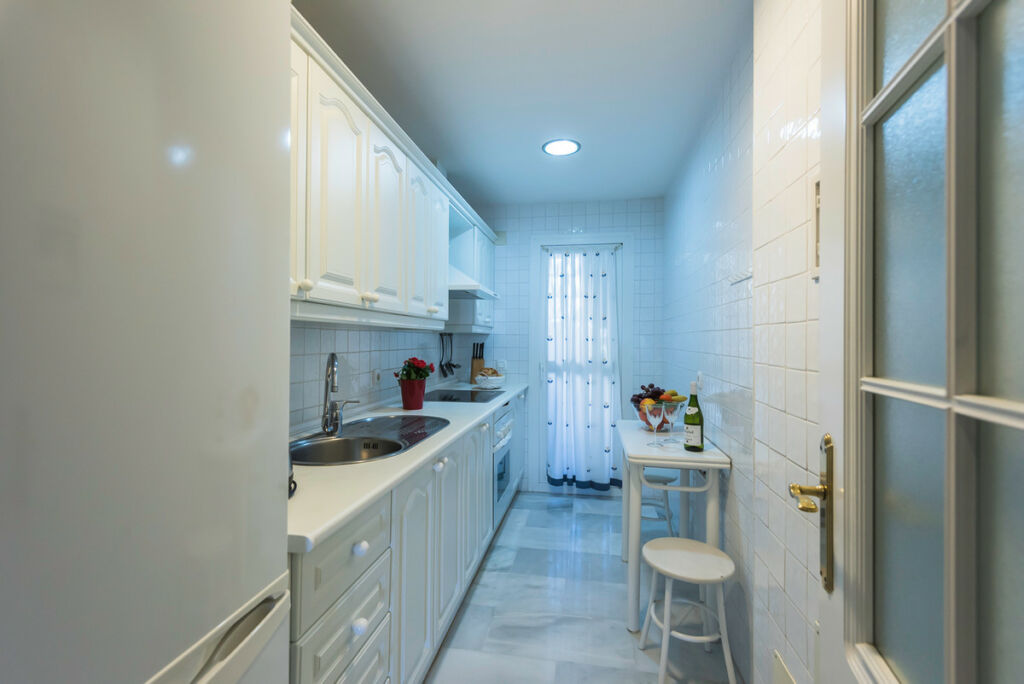 Middle Floor Apartment Calahonda Málaga - image 32