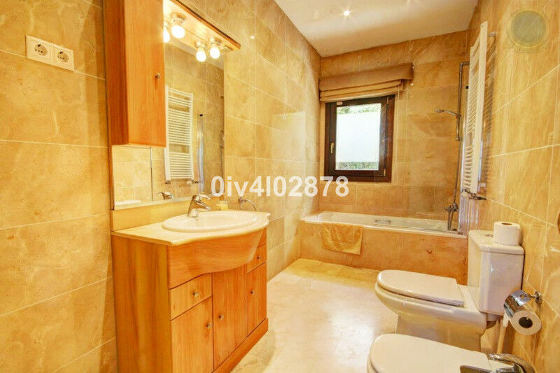 Detached Villa Benalmadena Pueblo Málaga - image 32