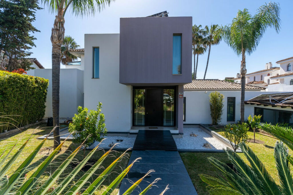 Detached Villa Costalita Málaga - image 33