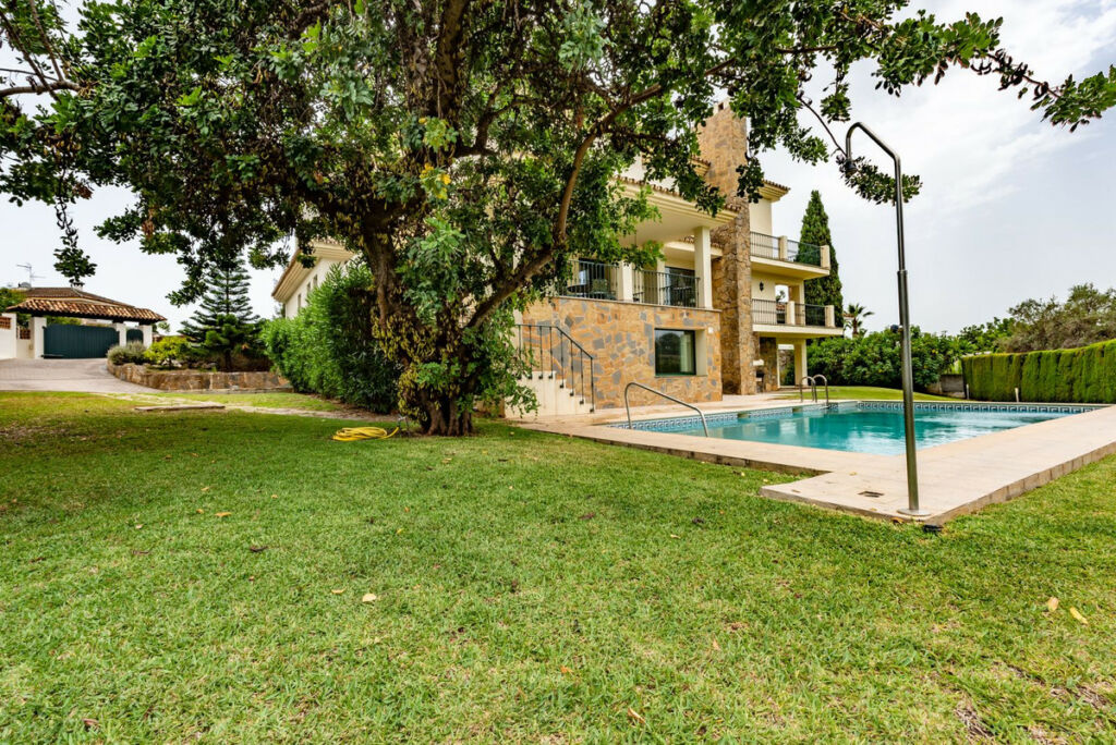 Detached Villa Marbella Málaga - image 34