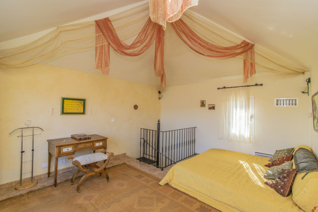 Detached Villa Estepona Málaga - image 35