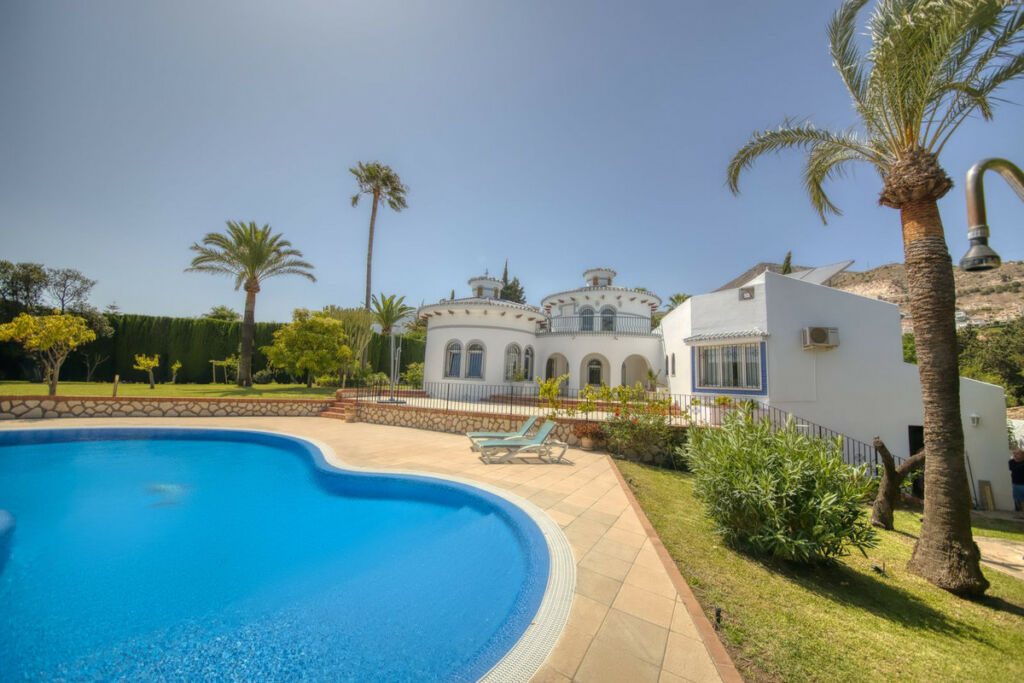 Detached Villa Benalmadena Málaga - image 35