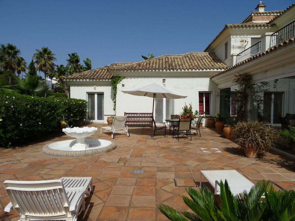 Detached Villa Sotogrande Alto Cádiz - image 35