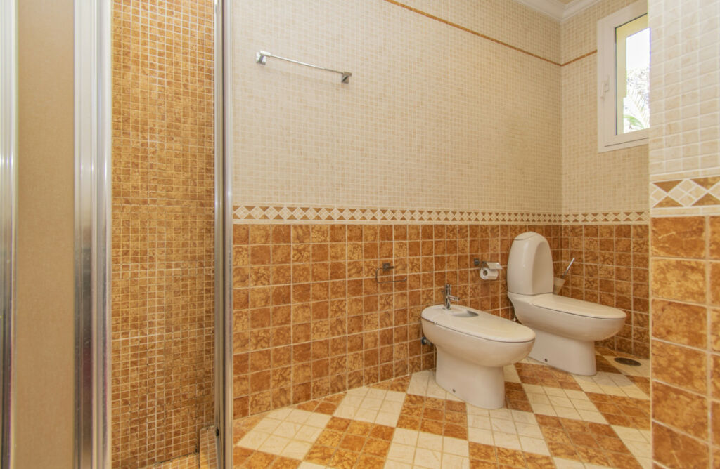 Detached Villa Estepona Málaga - image 37