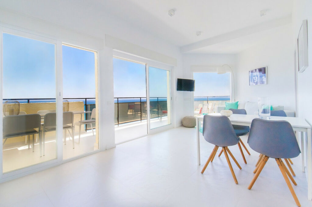 Middle Floor Apartment Marbella Málaga - image 4
