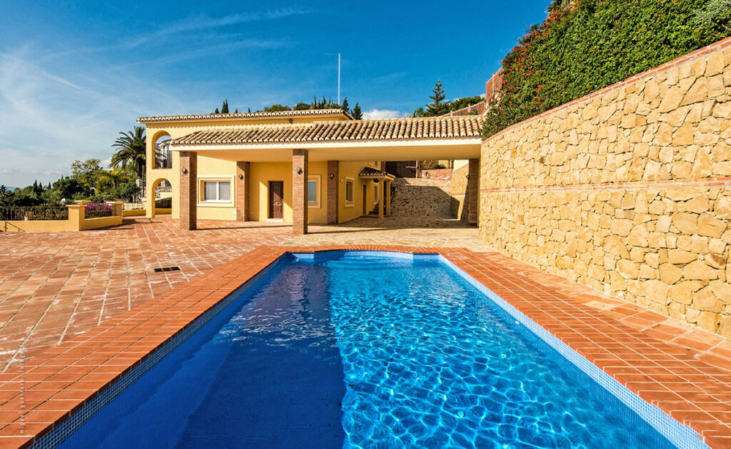 Detached Villa Benalmadena Málaga - image 4