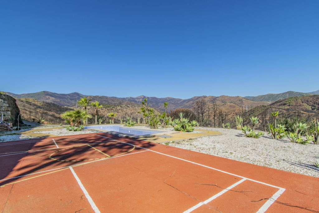Detached Villa Estepona Málaga - image 41