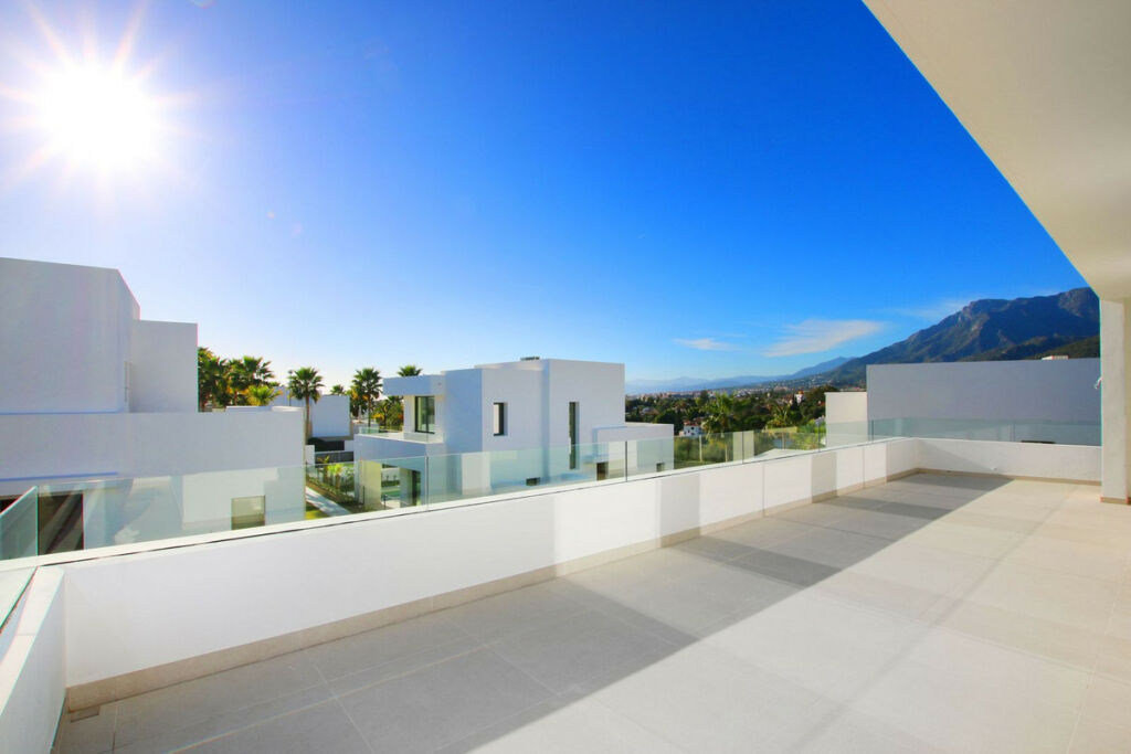 Detached Villa Río Real Málaga - image 44