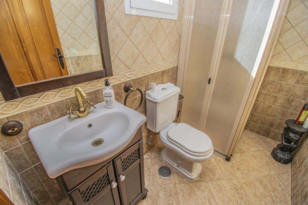 Detached Villa Estepona Málaga - image 43