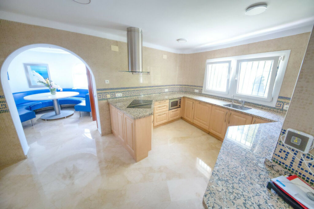 Detached Villa Benalmadena Málaga - image 43