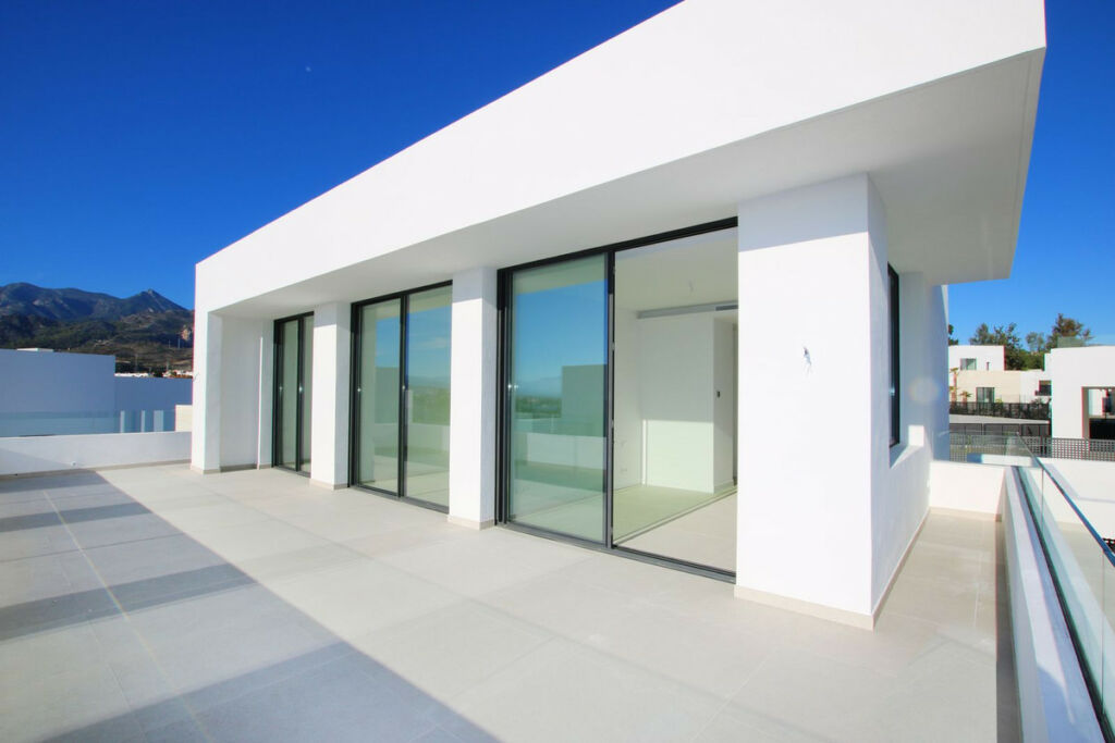 Detached Villa Río Real Málaga - image 45