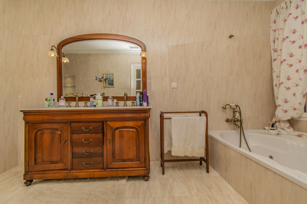 Detached Villa Estepona Málaga - image 47