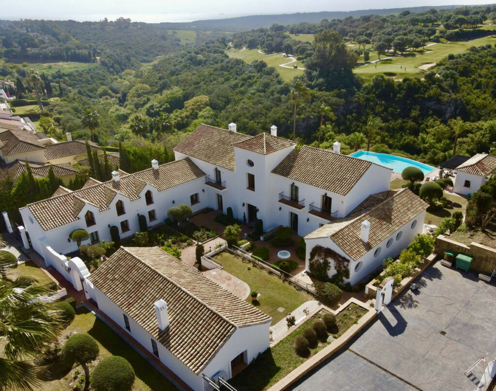 Detached Villa Sotogrande Alto Cádiz - image 5