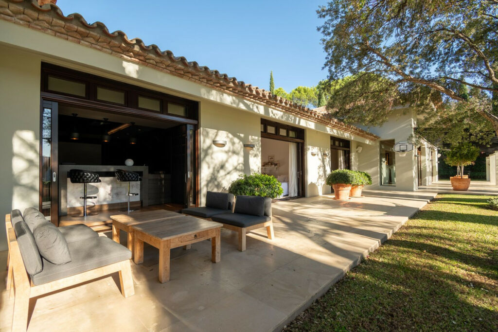 Detached Villa La Zagaleta Málaga - image 5