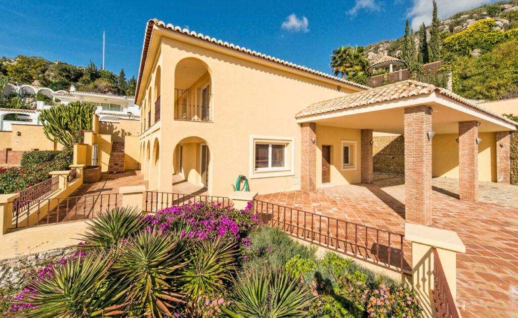 Detached Villa Benalmadena Málaga - image 5