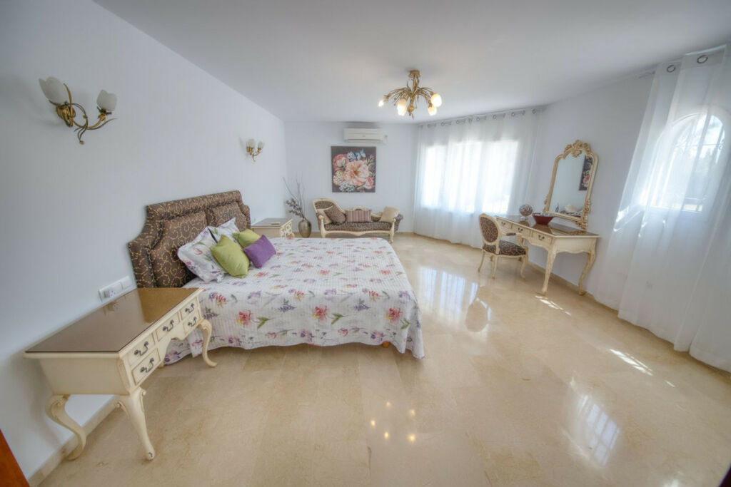 Detached Villa Benalmadena Málaga - image 52