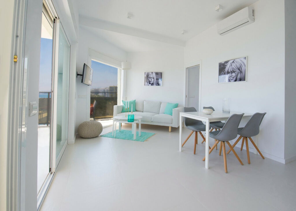 Middle Floor Apartment Marbella Málaga - image 6